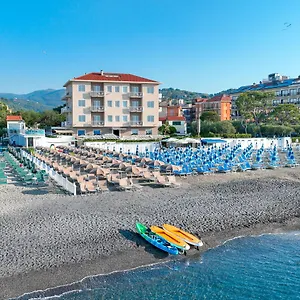 La Baia Hotel